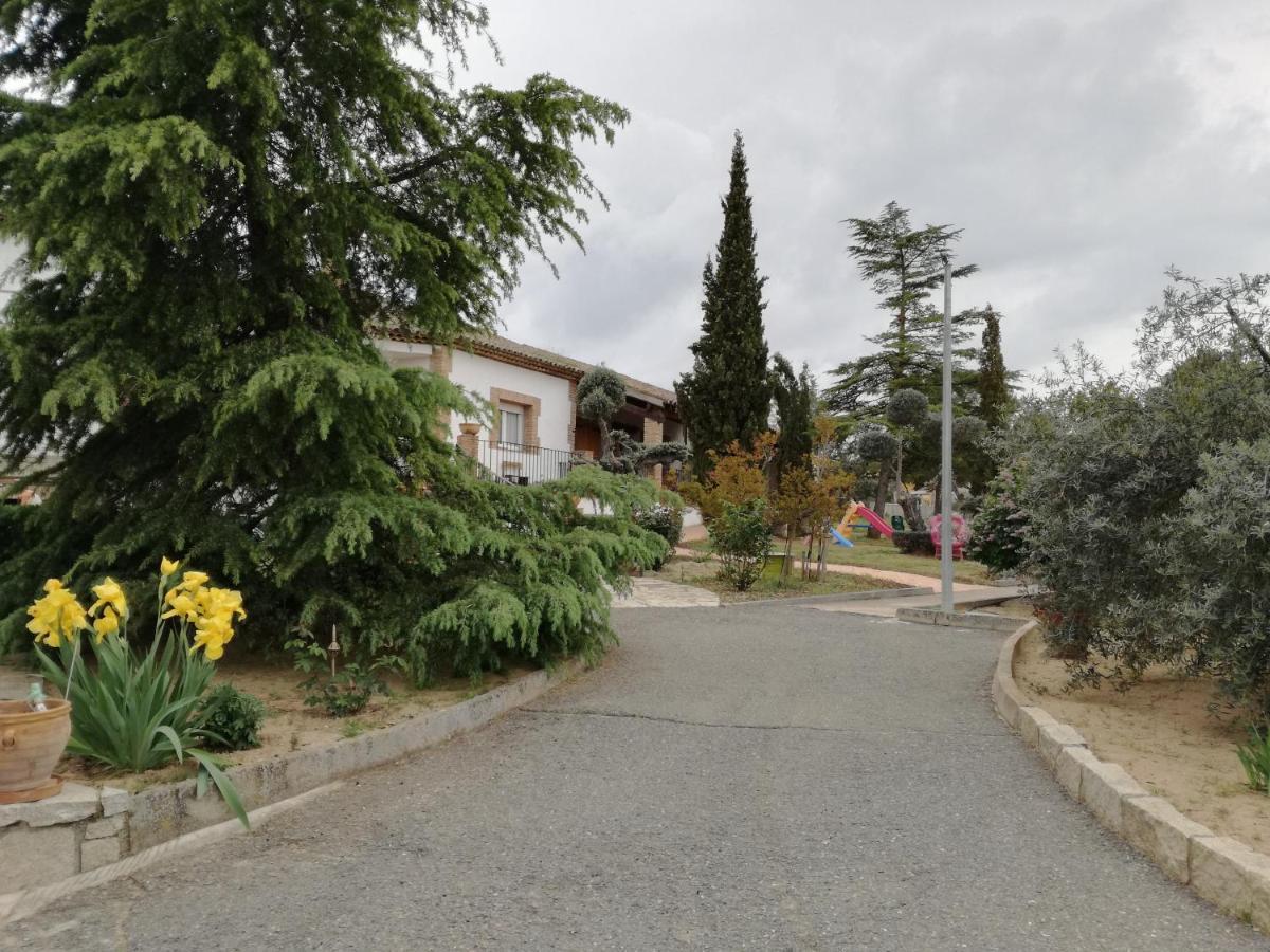 Villa Casa Rural La Amistad Burguillos de Toledo Exterior foto